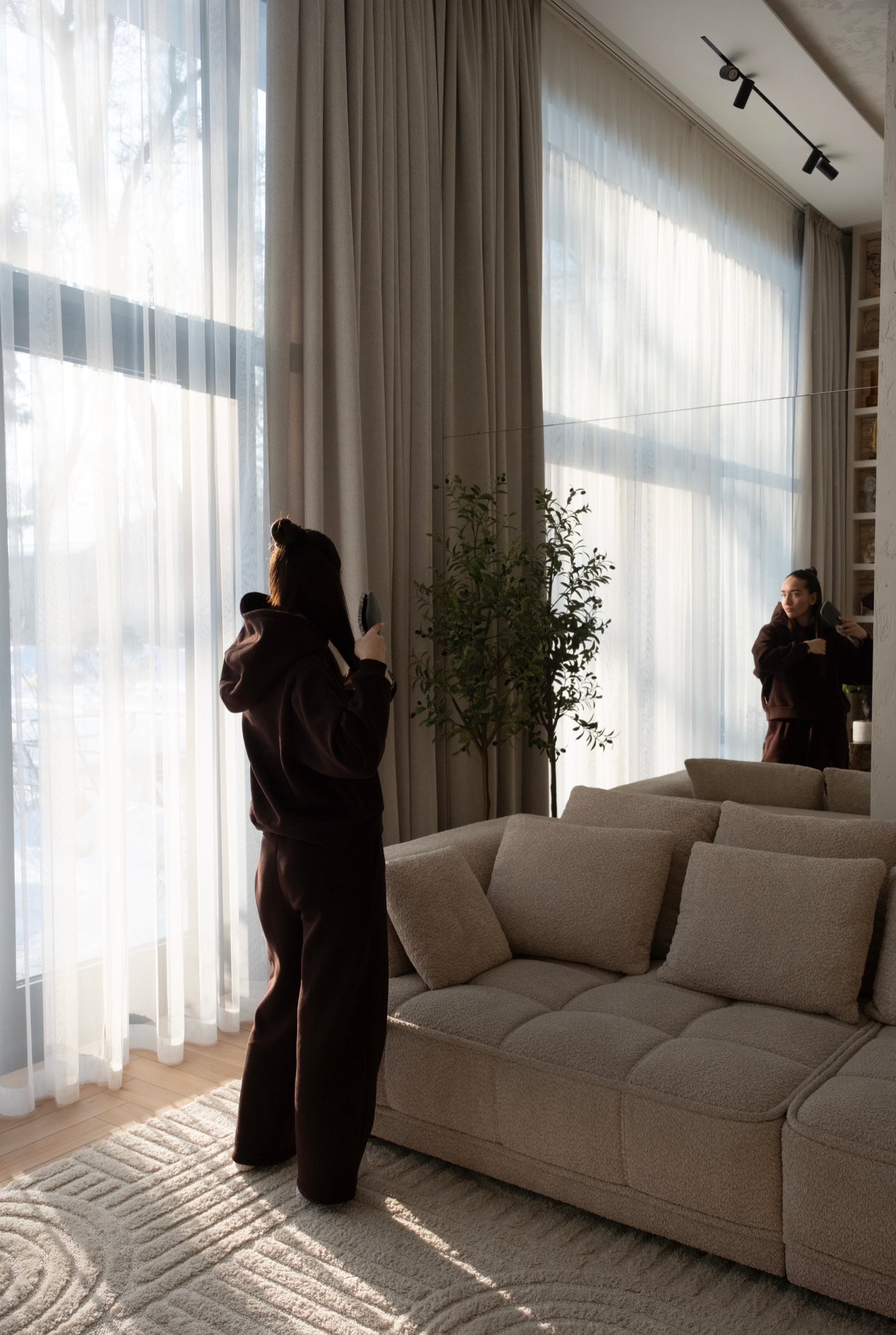 Rudas laisvalaikio kostiumėlis