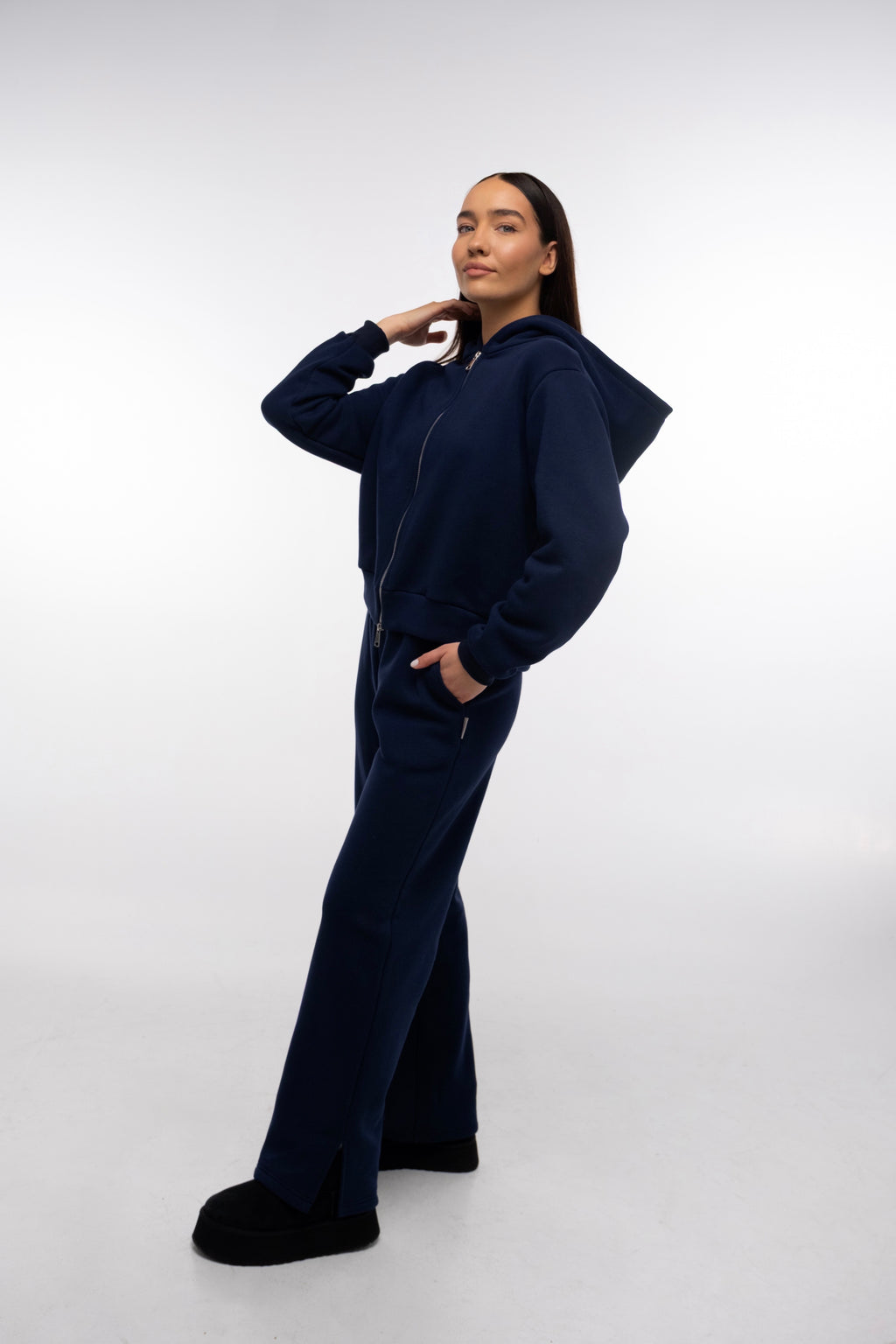 Mėlynas laisvalaikio kostiumėlis