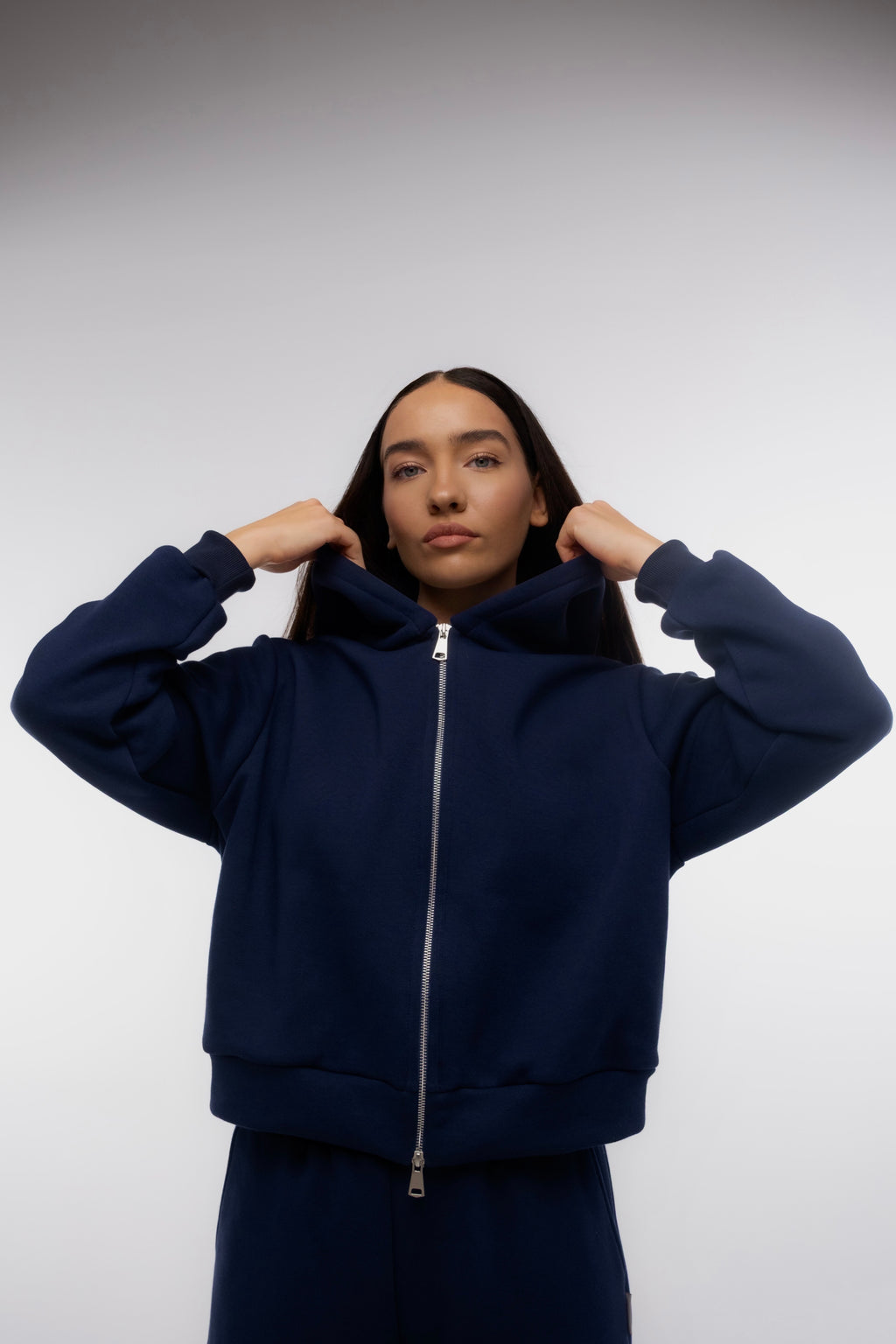 Mėlynas laisvalaikio kostiumėlis