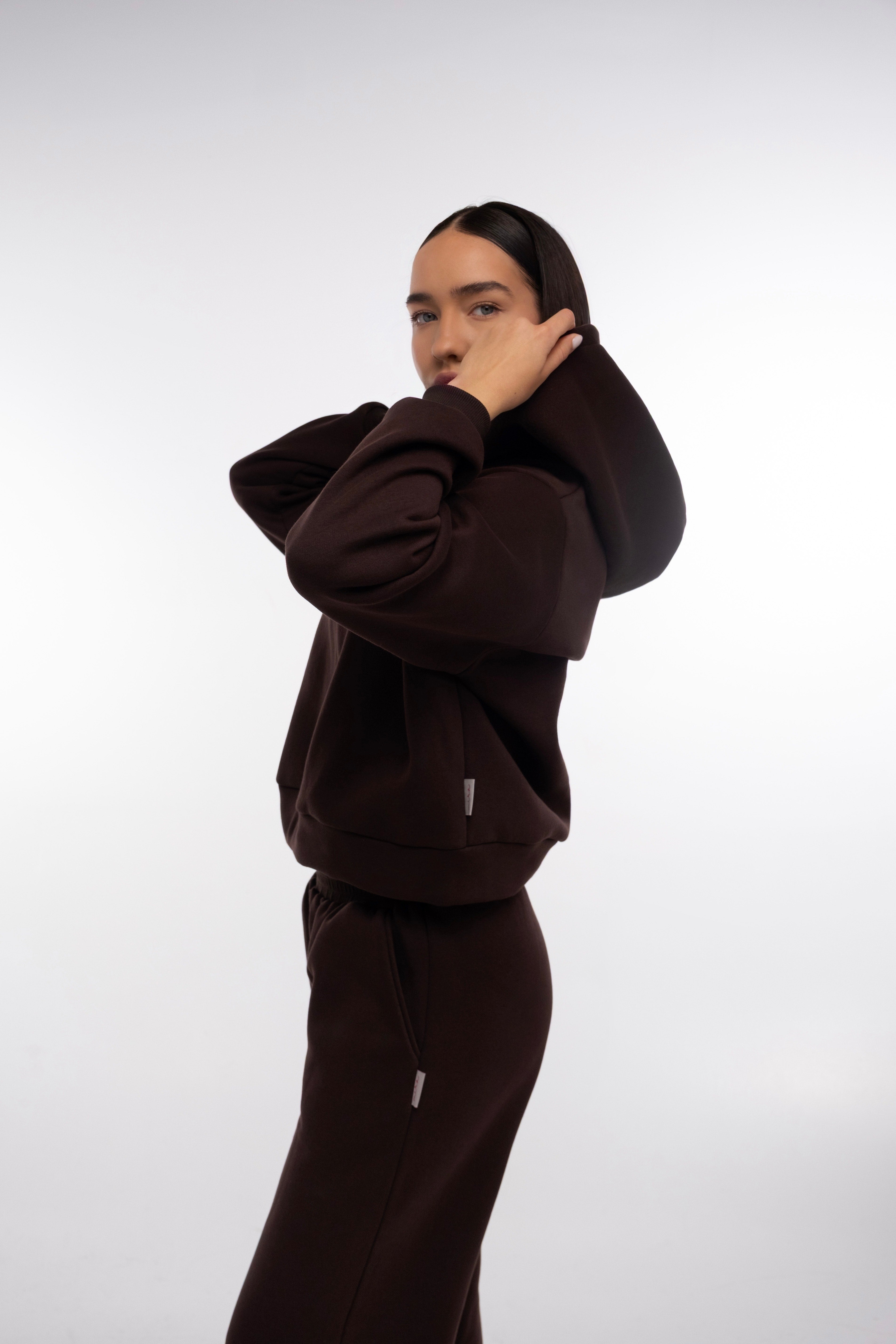 Rudas laisvalaikio kostiumėlis